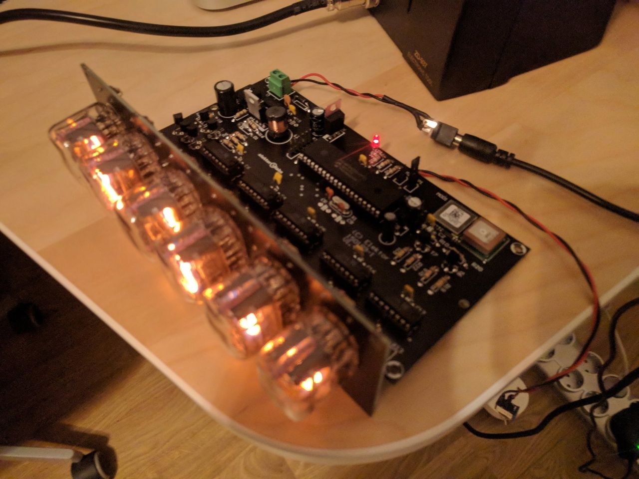 nixie-tube-clock